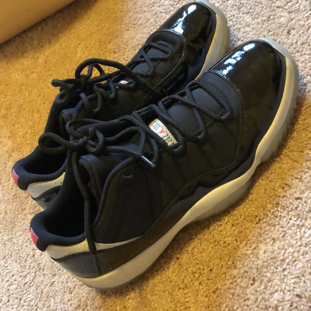 Jordan 11 Retro Low Infrared 23 size 15